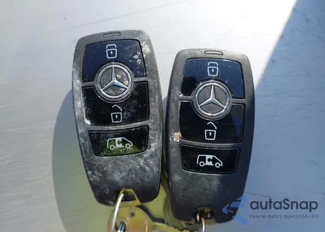 2021 Mercedes-Benz Sprinter 2500 Standard Roof V6 z USA, uszkodzony, nr VIN W1X4EBVY0MP419587